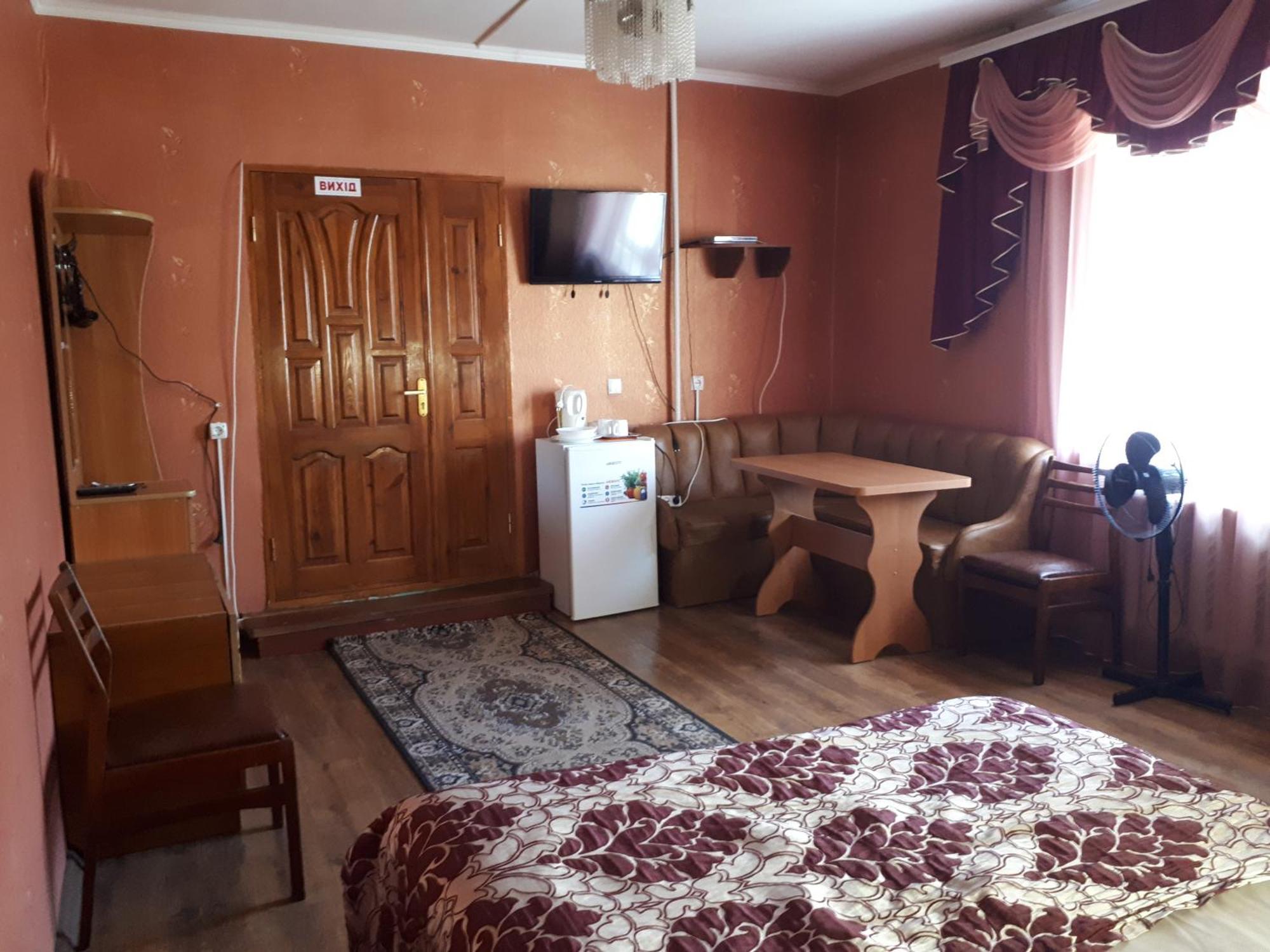 Hotel Gostynnyi Dvir Sharhorod Εξωτερικό φωτογραφία