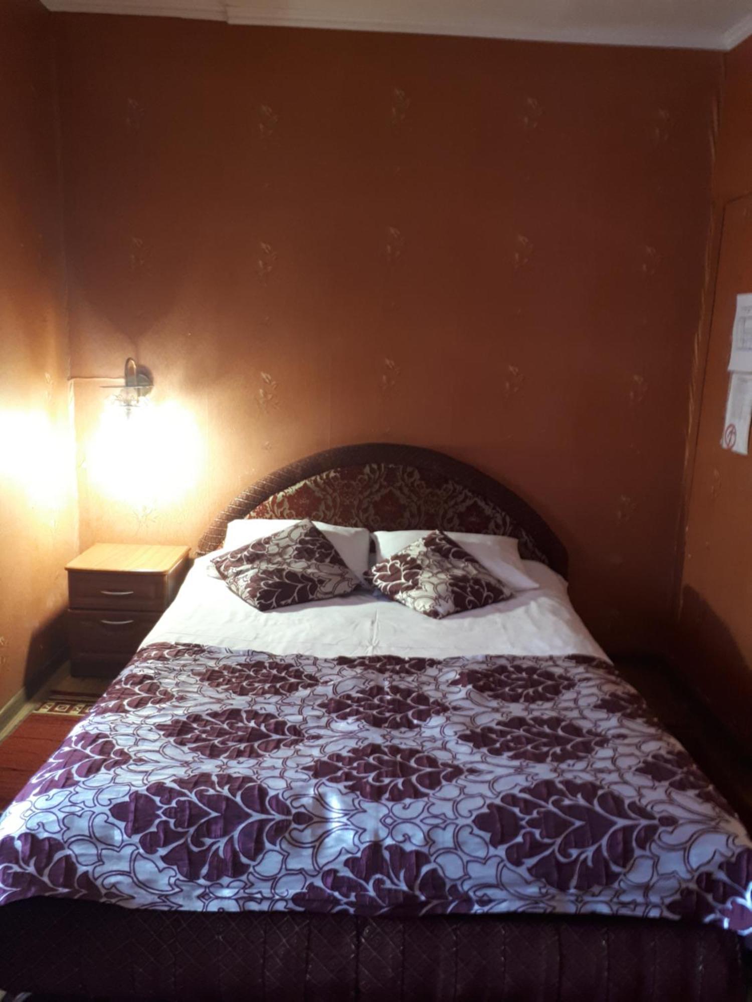 Hotel Gostynnyi Dvir Sharhorod Εξωτερικό φωτογραφία