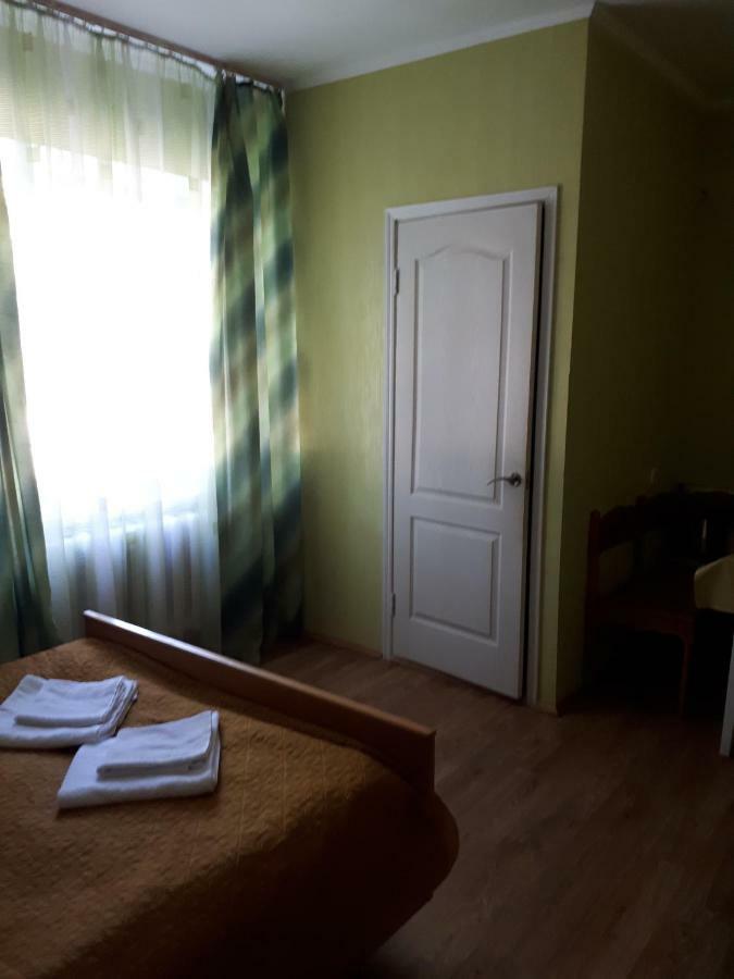 Hotel Gostynnyi Dvir Sharhorod Εξωτερικό φωτογραφία