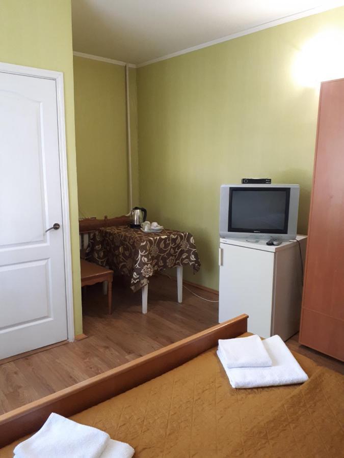 Hotel Gostynnyi Dvir Sharhorod Εξωτερικό φωτογραφία