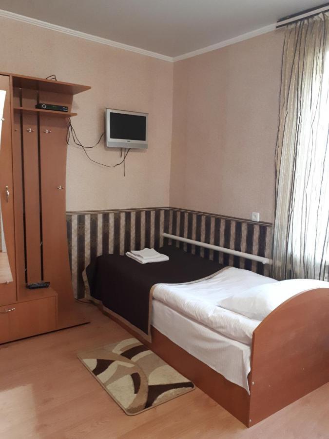 Hotel Gostynnyi Dvir Sharhorod Εξωτερικό φωτογραφία