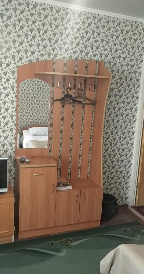 Hotel Gostynnyi Dvir Sharhorod Εξωτερικό φωτογραφία
